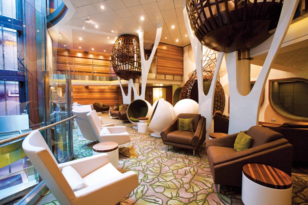 Celebrity Silhouette - The Hideaway library retreat